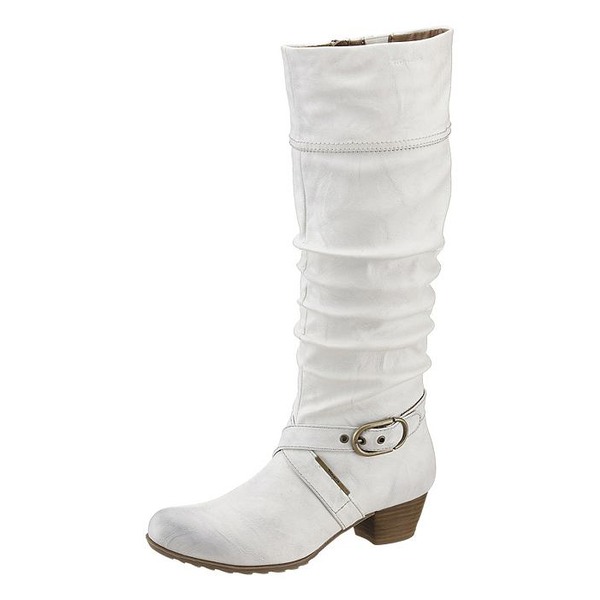 Pluspunkt in Sachen Style: Weiße Stiefel